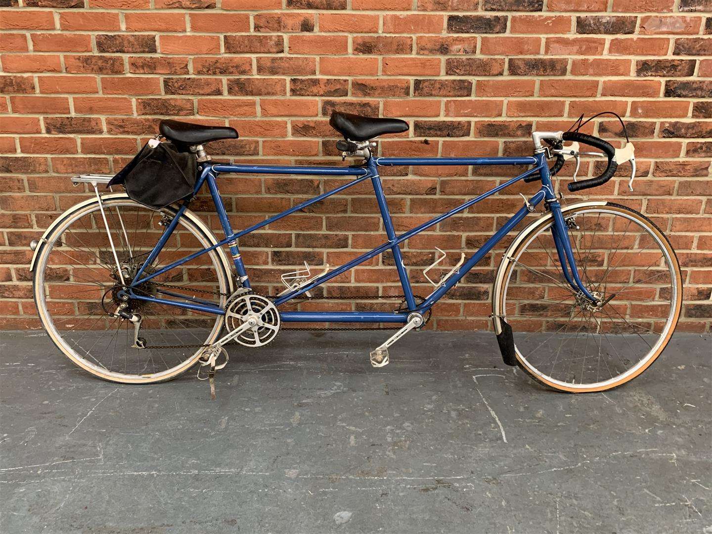 <p>Raleigh Tandem Bicycle</p>