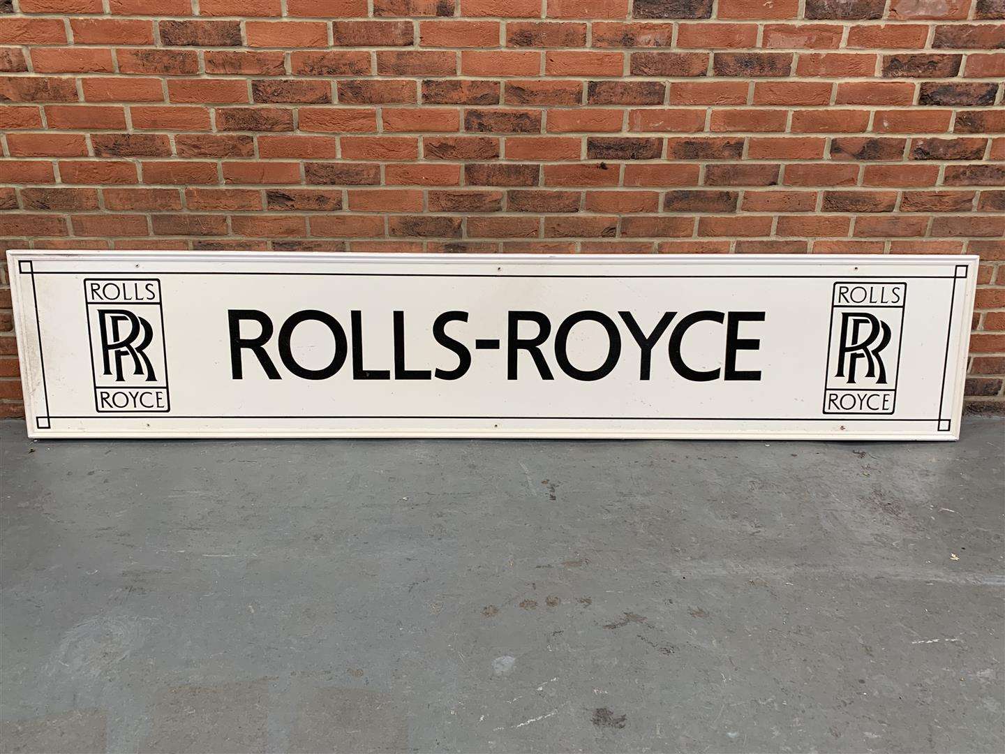 <p>Rolls Royce sign on board&nbsp;</p>