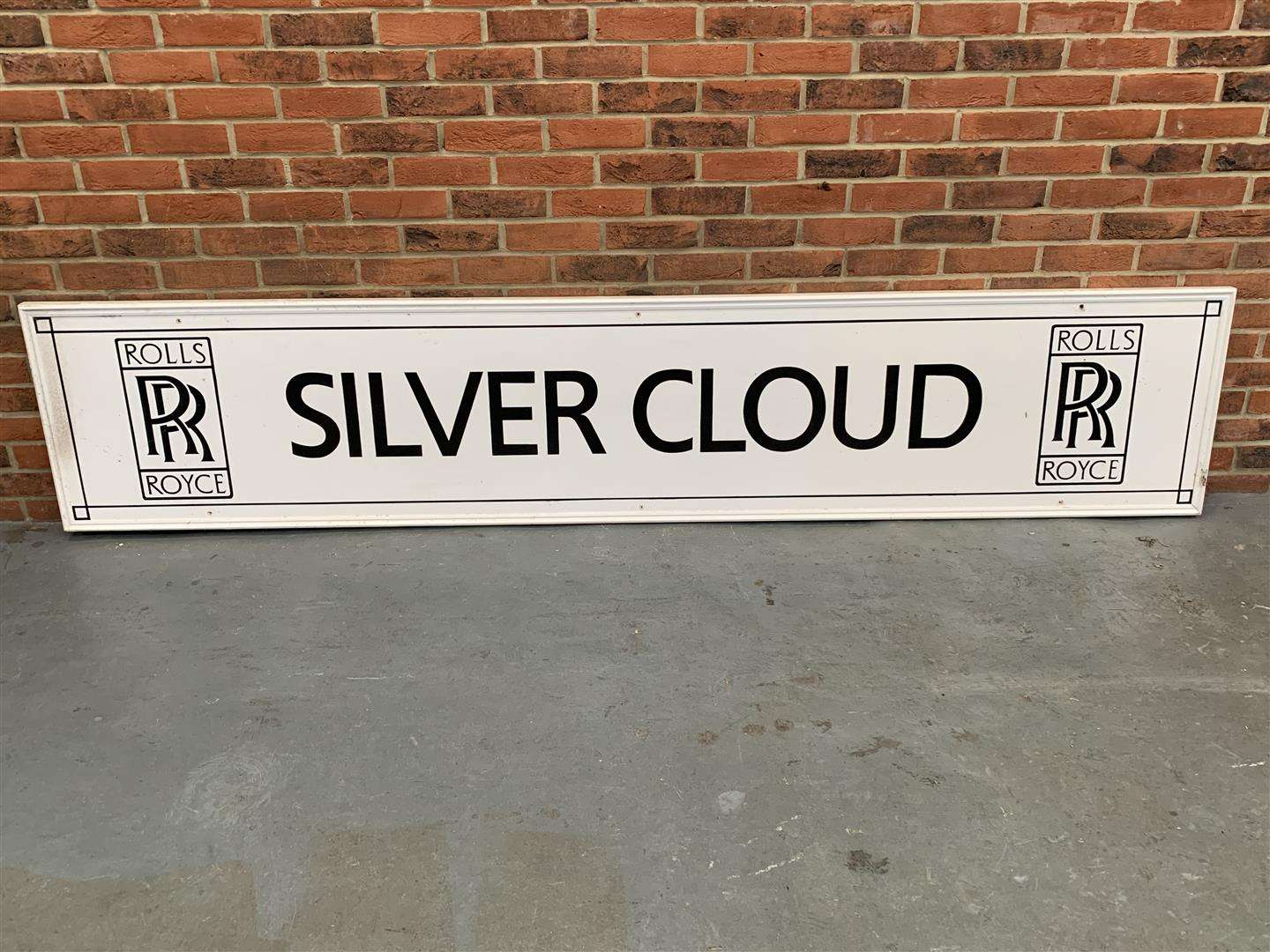 <p>Silver Cloud sign on board</p>