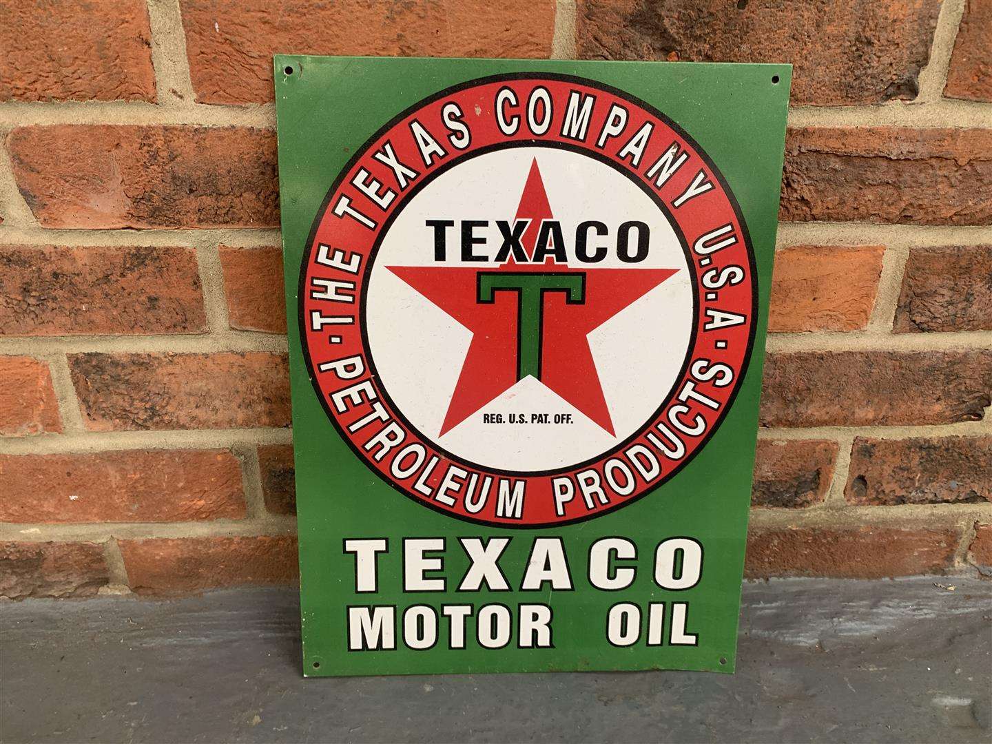 <p>Original Tin TEXACO Motor Oils Sign</p>