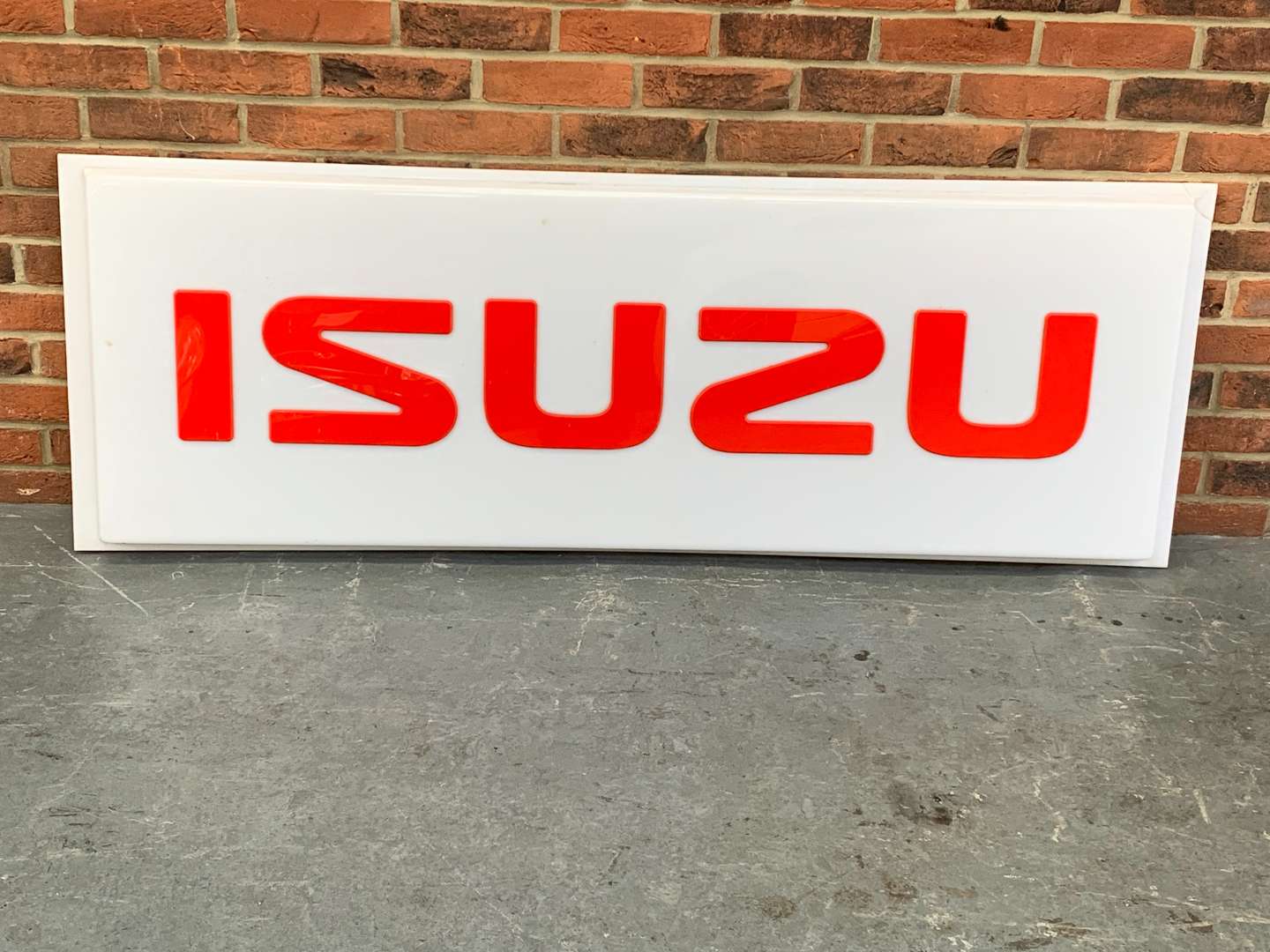 <p>Large Perspex ISUZU Dealership Sign</p>