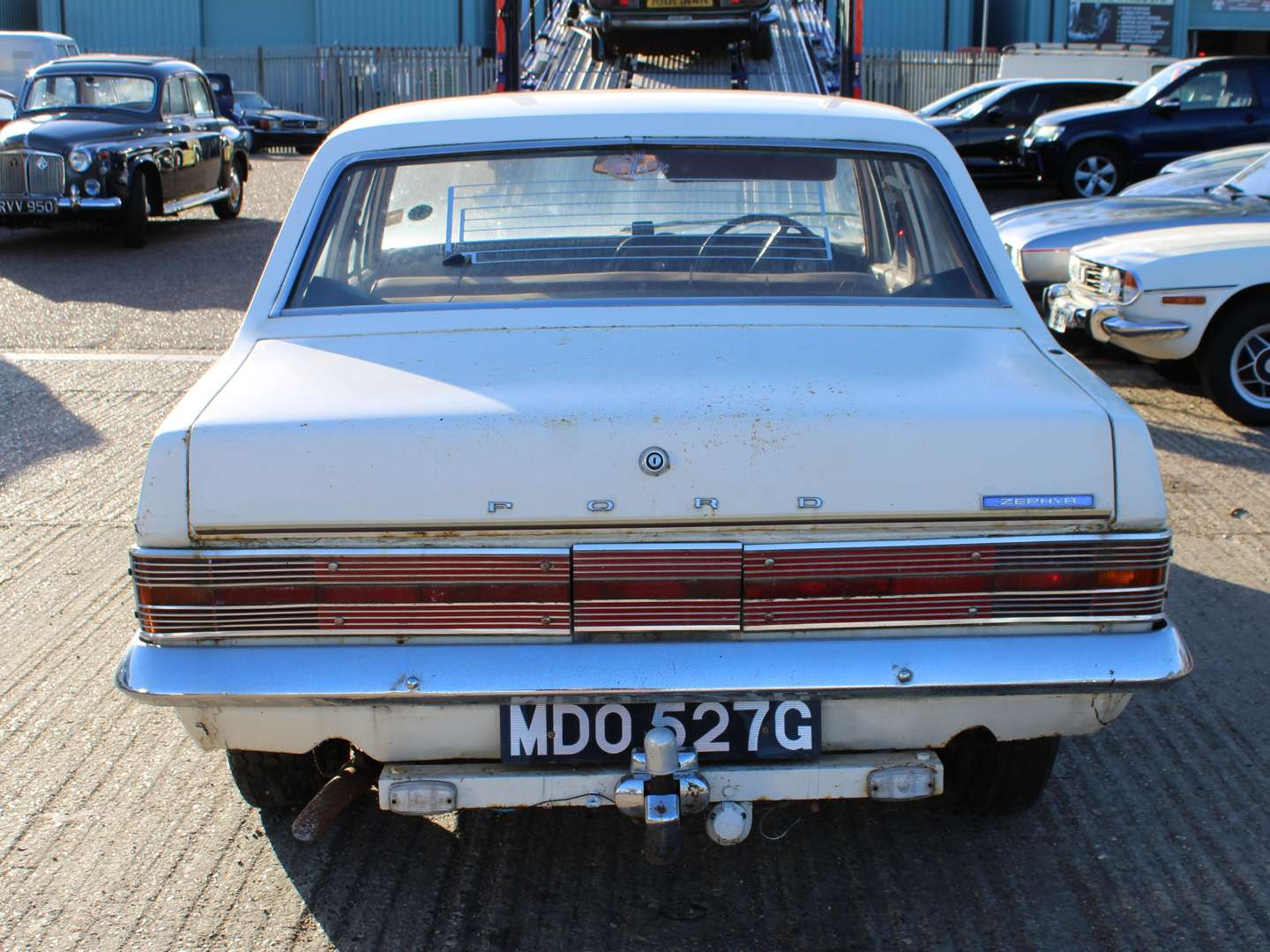 <p>1969 FORD ZEPHYR V6 MK IV</p>