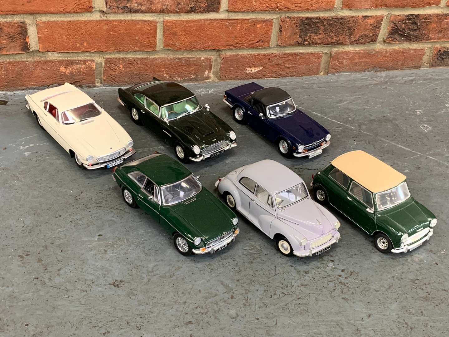 <p>Six Die Cast Model Cars 1:18 Scale</p>
