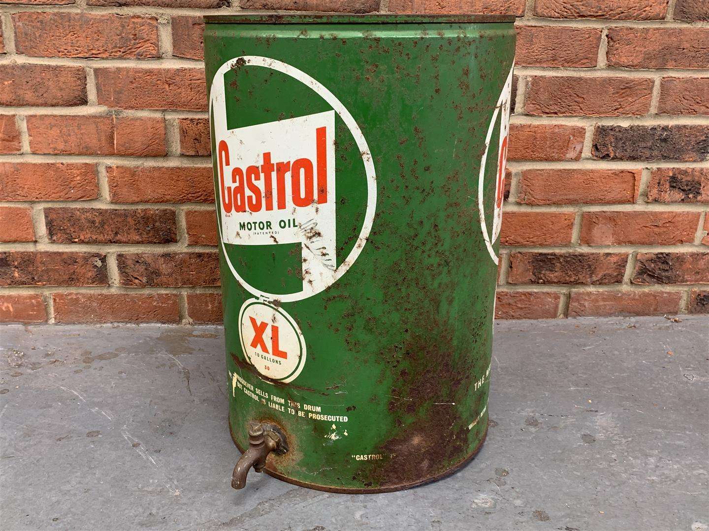 <p>Vintage 10 Gallon Castrol XL Oil Drum</p>