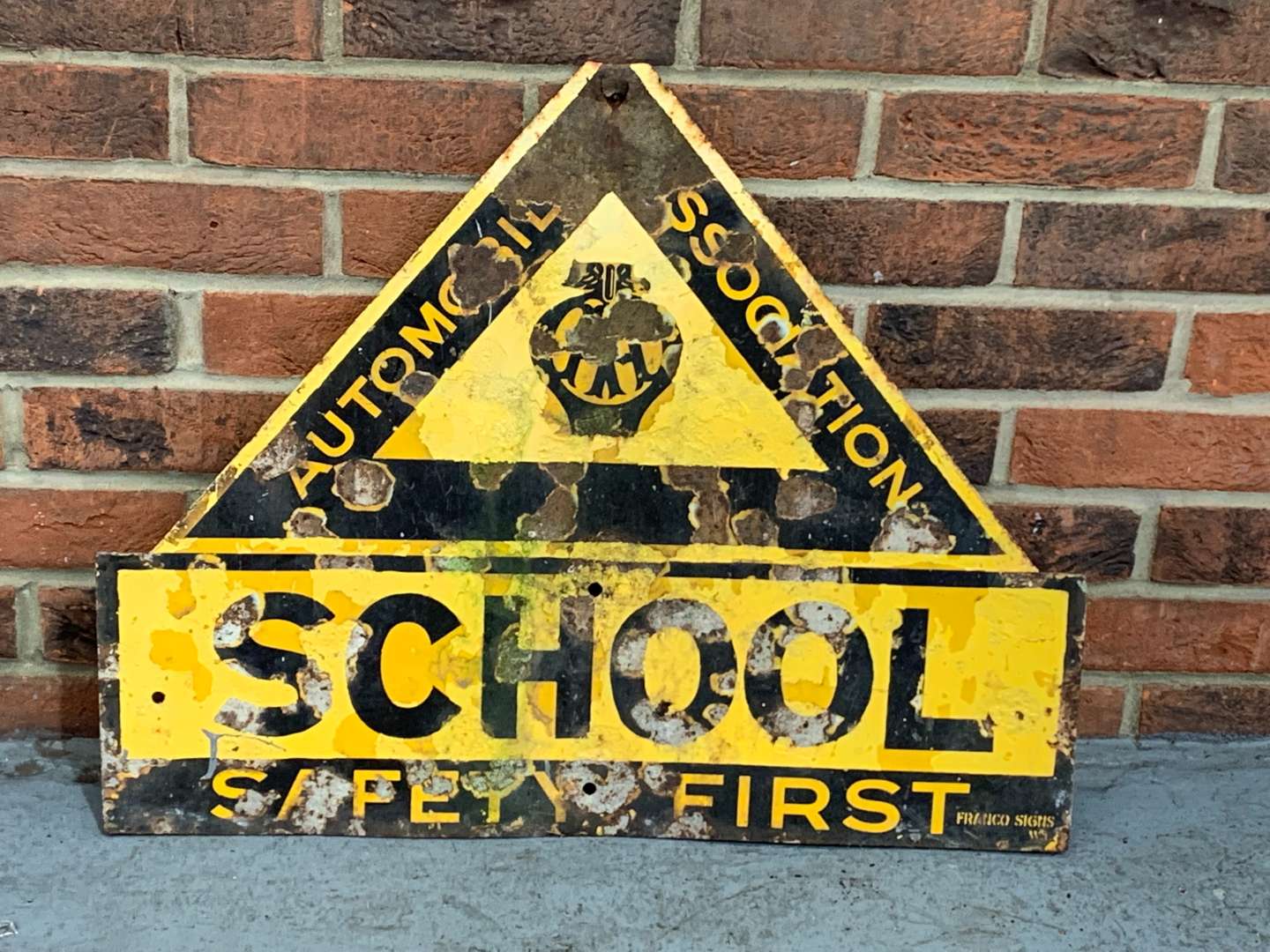 <p>AA School Safety First Metal Sign</p>