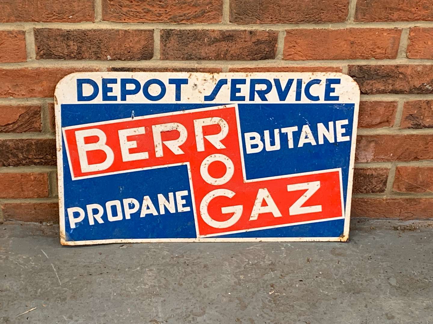 <p>Berrogaz Depot Service Metal Sign</p>