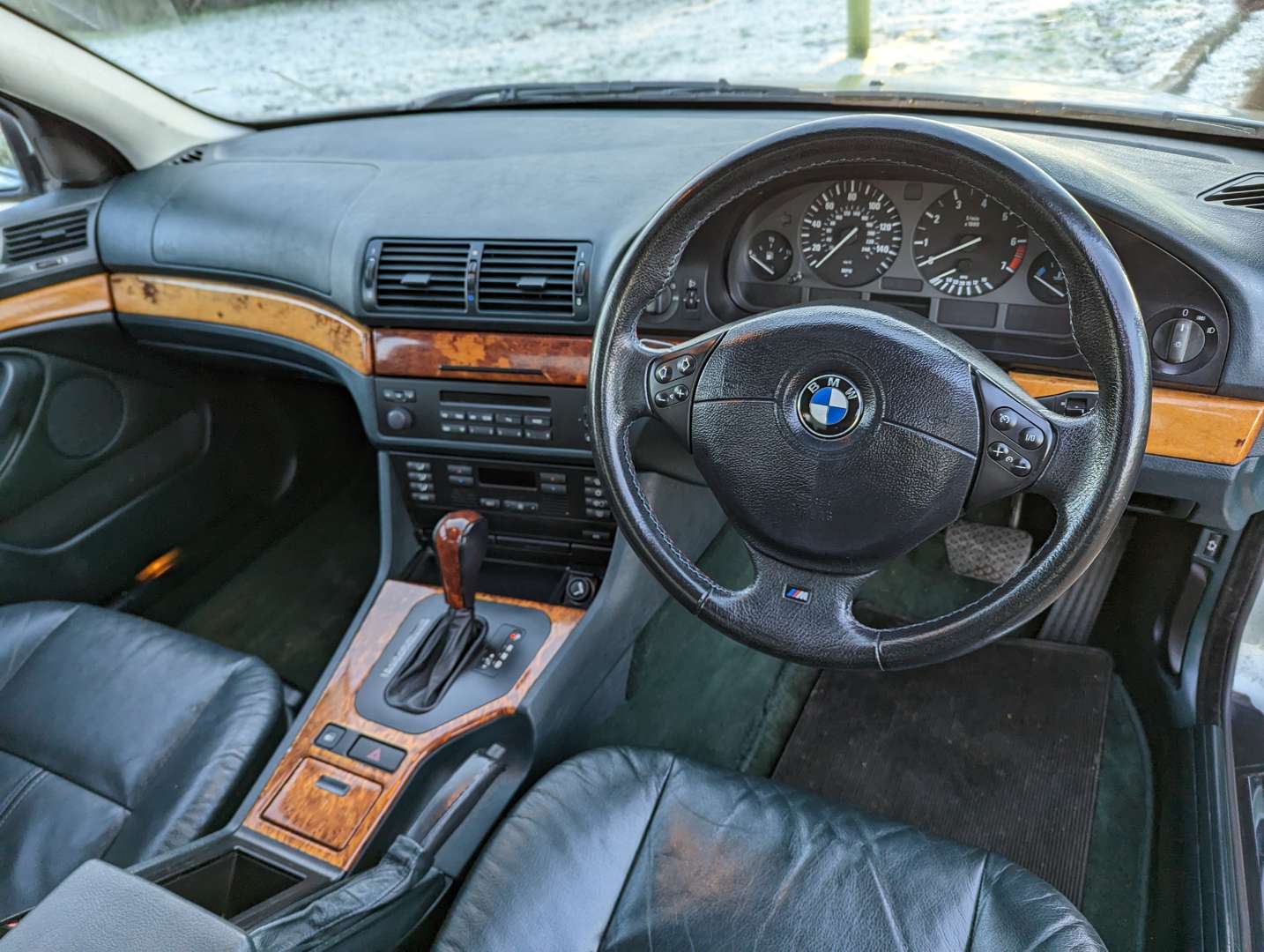 <p>1998 BMW 523I SE AUTO</p>
