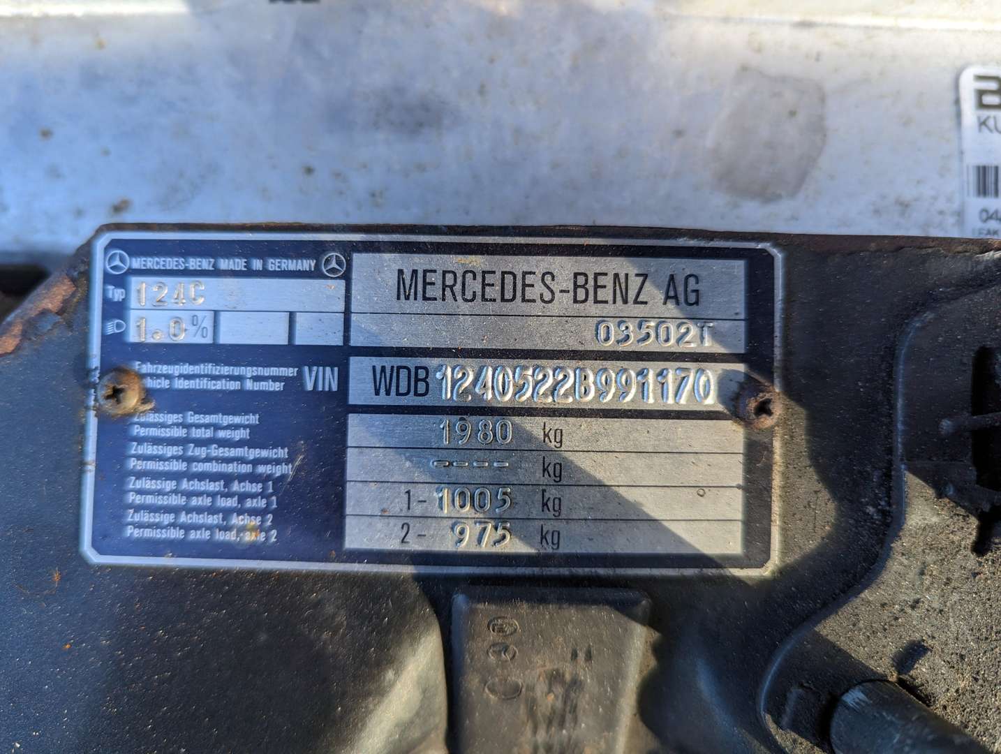 <p>1993 MERCEDES W124 320 CE AUTO</p>