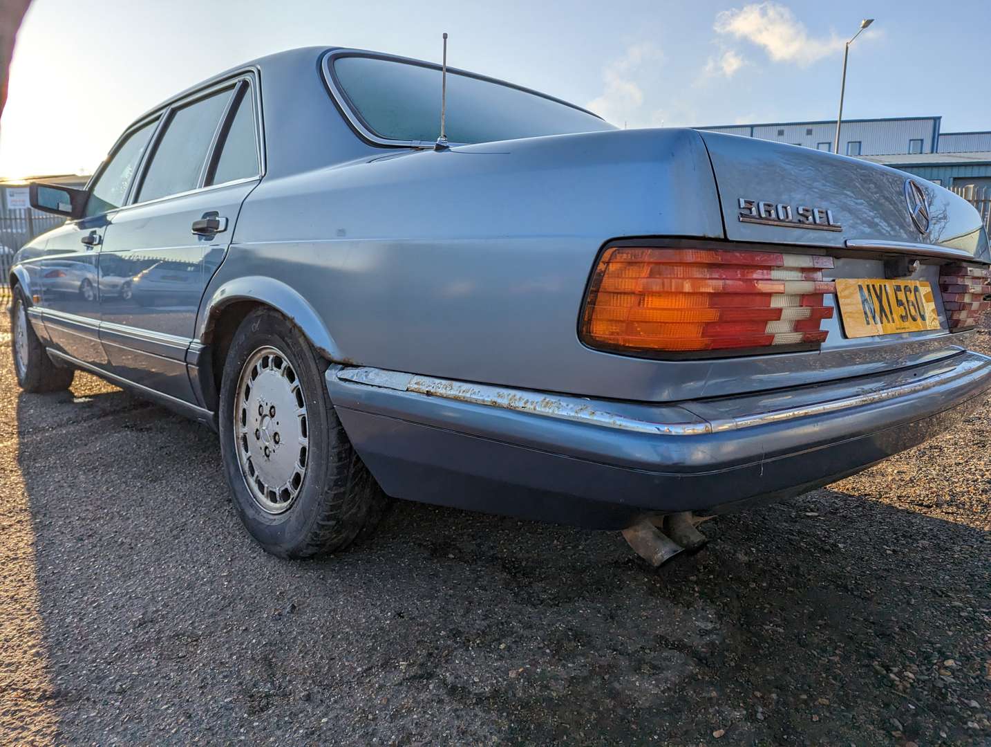 <p>1989 MERCEDES W126 560 SEL AUTO</p>
