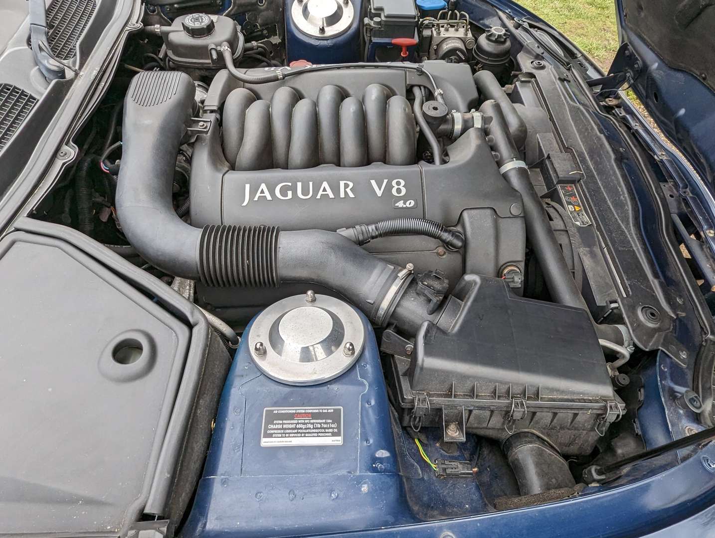 <p>2001 JAGUAR XK8 4.0 COUPE AUTO</p>
