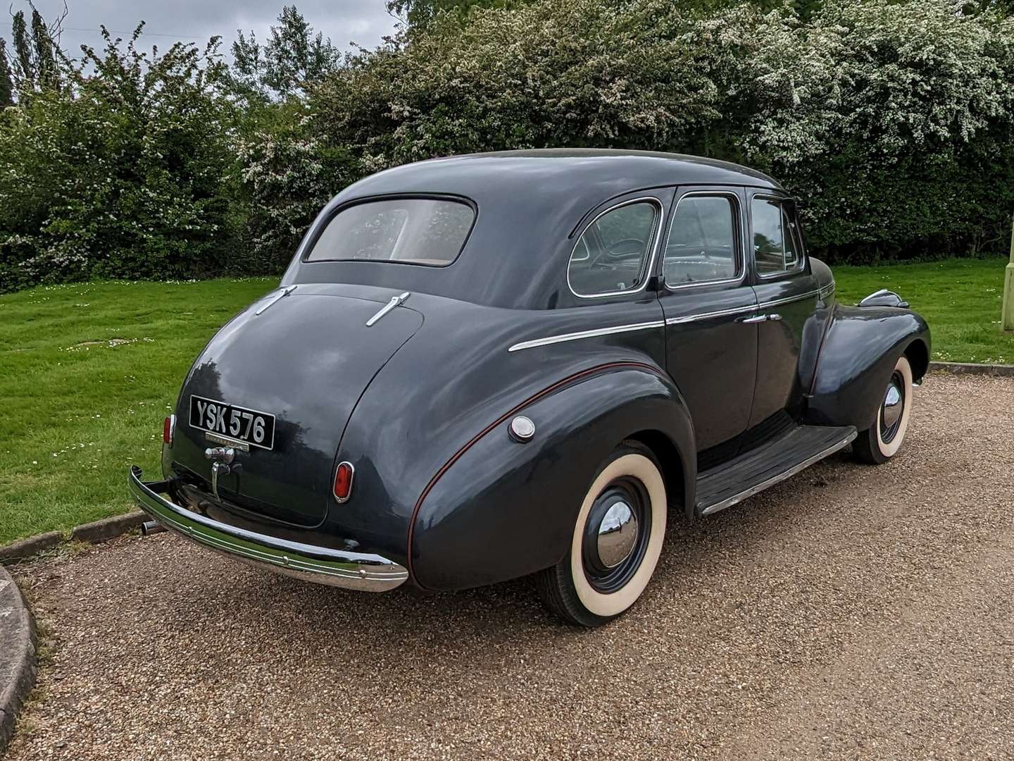 <p>1940 CHEVROLET SPECIAL DELUXE SALOON LHD</p>