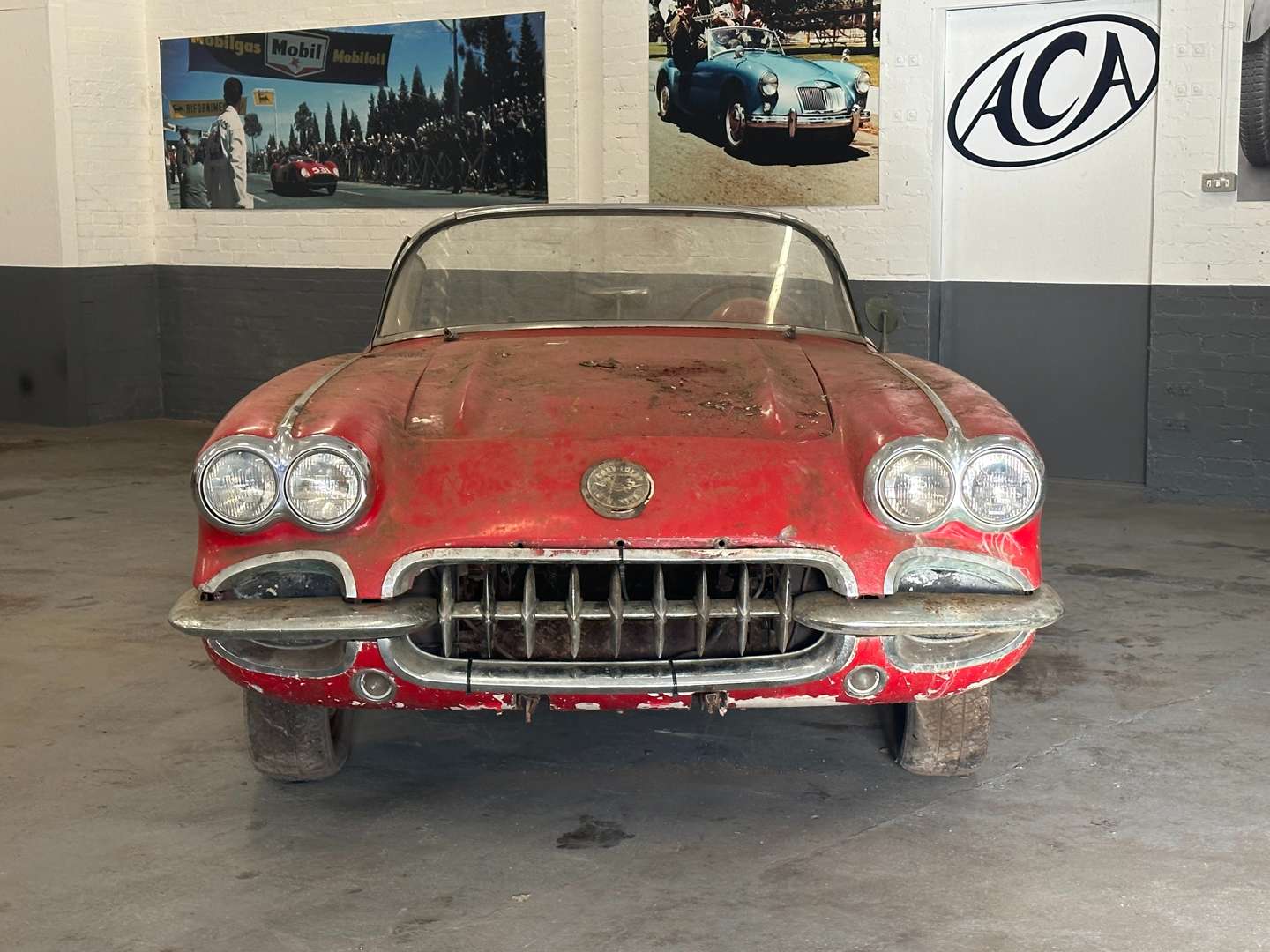 <p>1959 CHEVROLET CORVETTE C1 LHD From the Scottish collection</p>