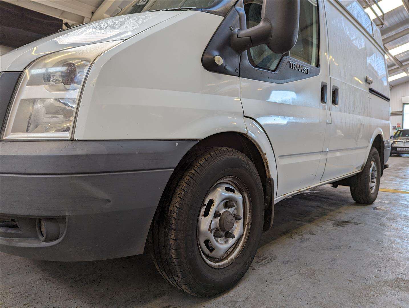 <p>2012 FORD TRANSIT 140 T330 FWD</p>