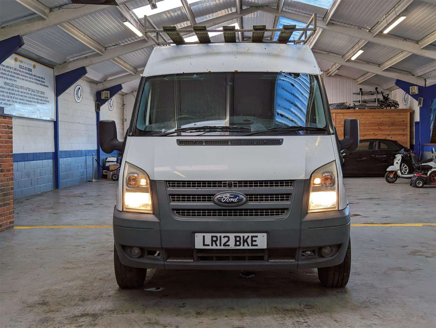 <p>2012 FORD TRANSIT 140 T330 FWD</p>