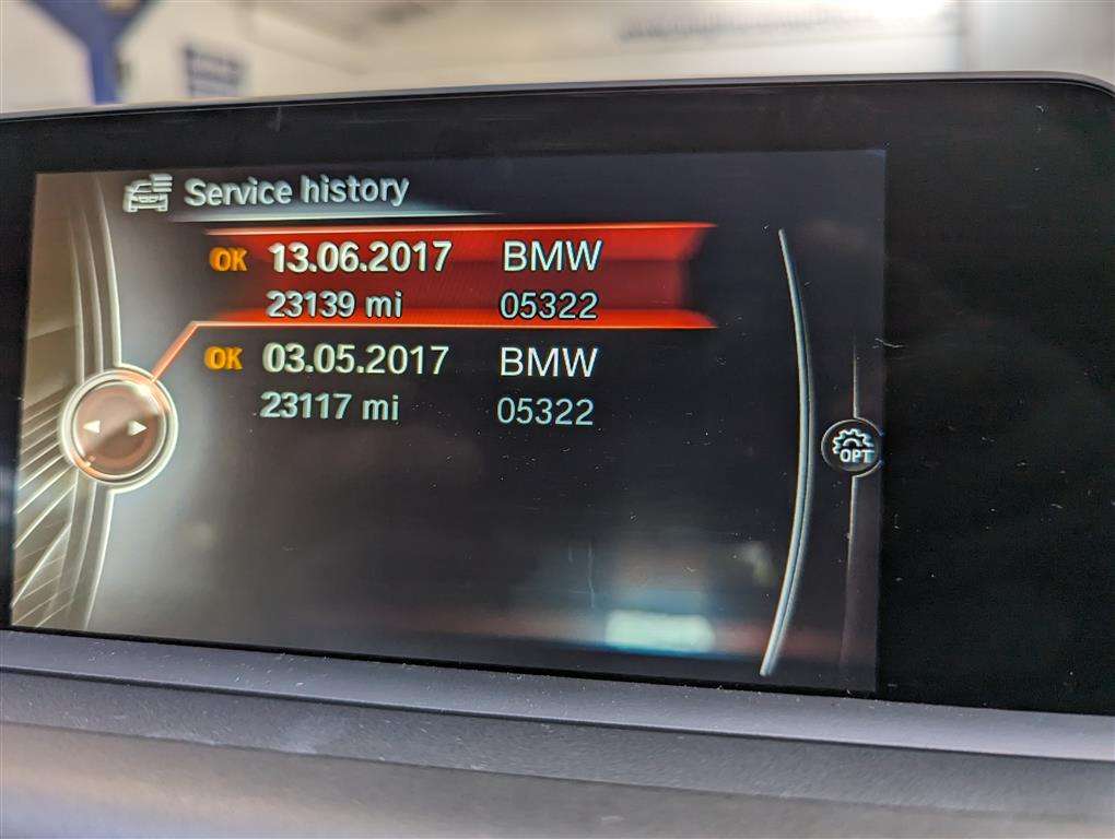 <p>2015 BMW 218I M SPORT</p>