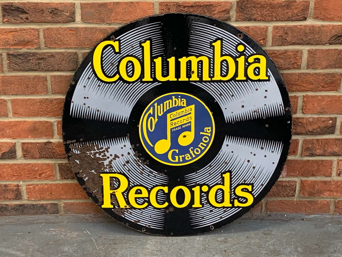 <p>Original Columbia Records Circular Hanging Enamel Sign</p>