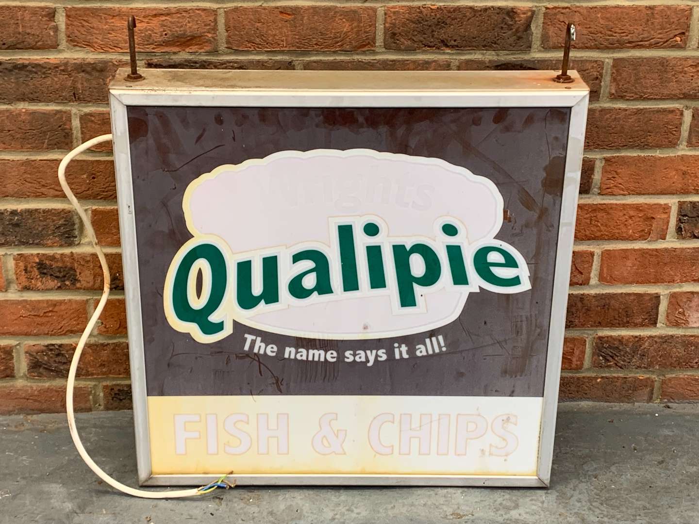 <p>Qualipie Original Double Sided Light Box</p>