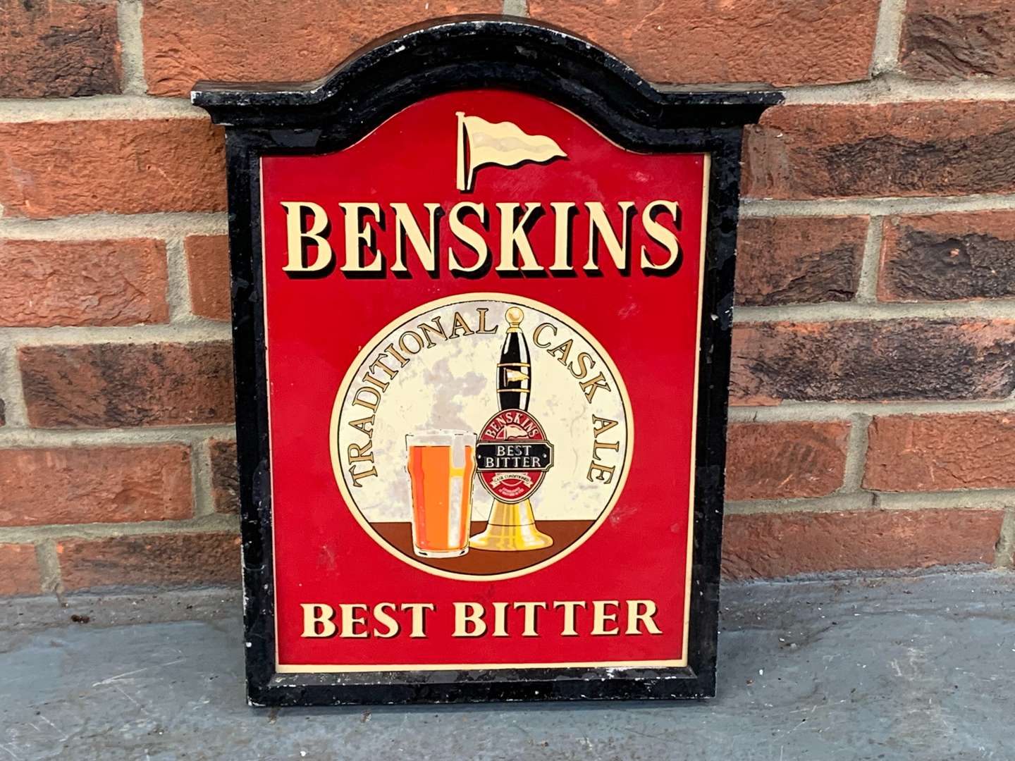 <p>Benskins Best Bitter Enamel Sign</p>