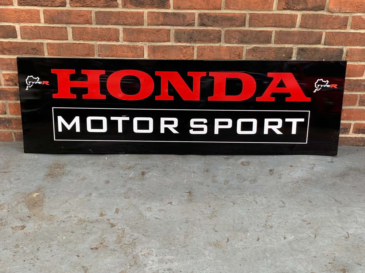 <p>Honda Motorsport Aluminum Sign</p>