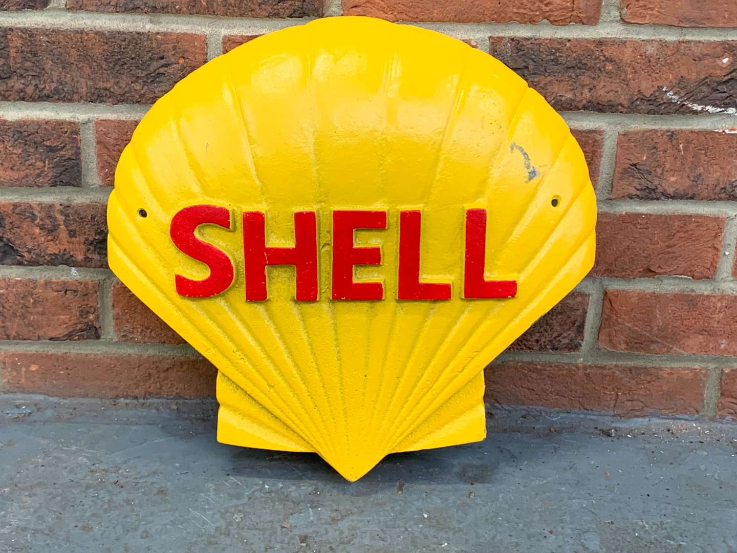 <p>Shell Cast Iron Sign</p>