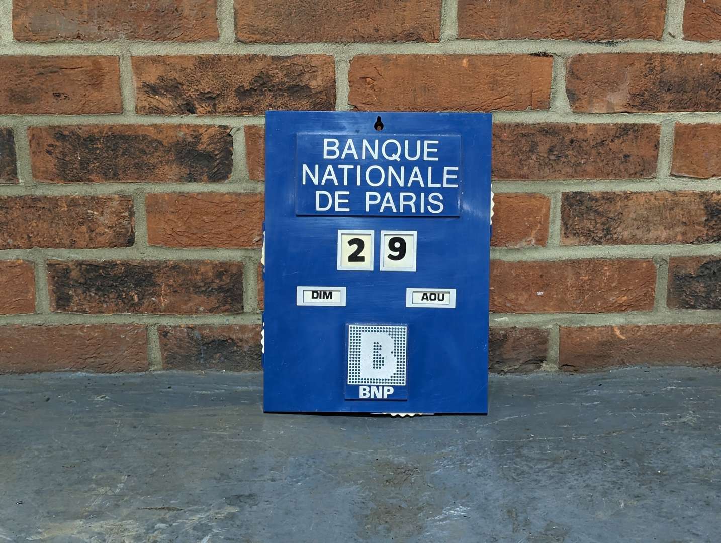 <p>Banque Nationale De Paris Calendar&nbsp;</p>