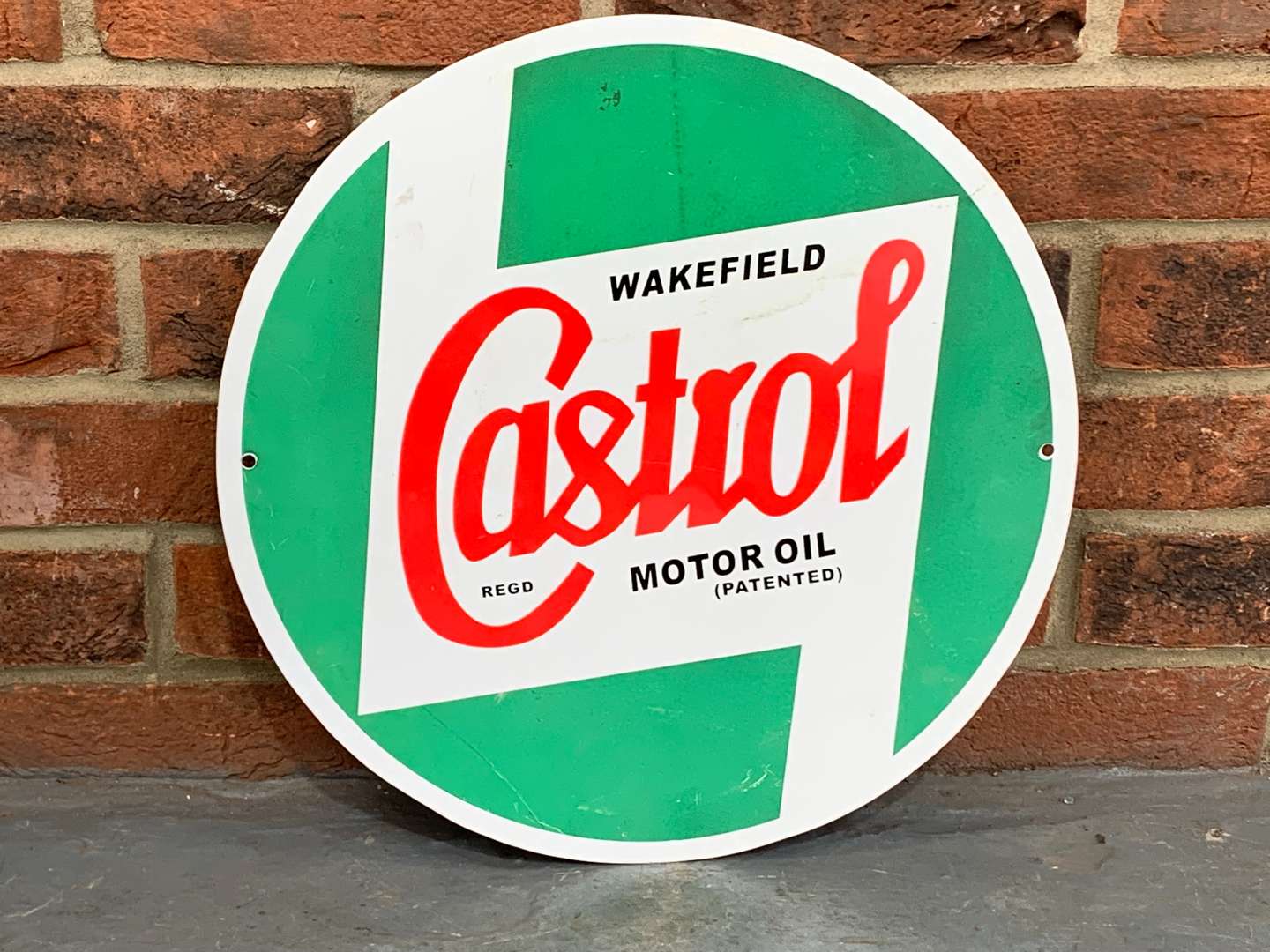 <p>Castrol Motor Oil Metal Sign</p>