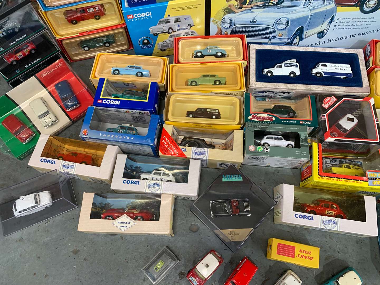 <p>Quantity of Boxed Model Cars</p>