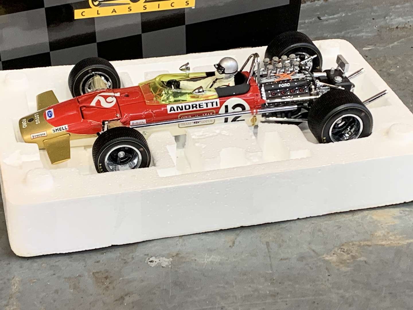<p>Grand Prix Lotus Type 49 1:18 Scale Model</p>