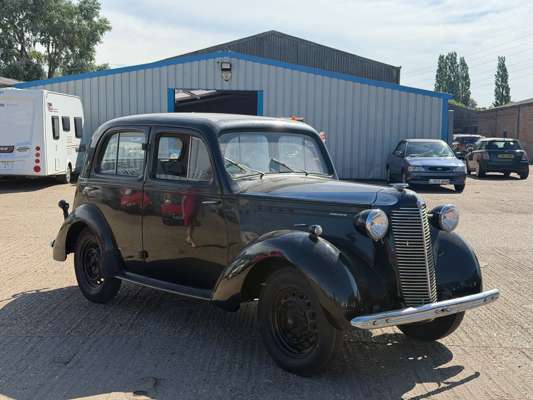 1946 VAUXHALL 10-4