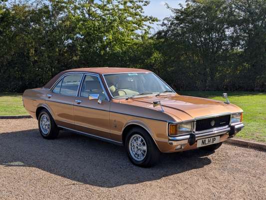 1976 FORD GRANADA GHIA AUTO
