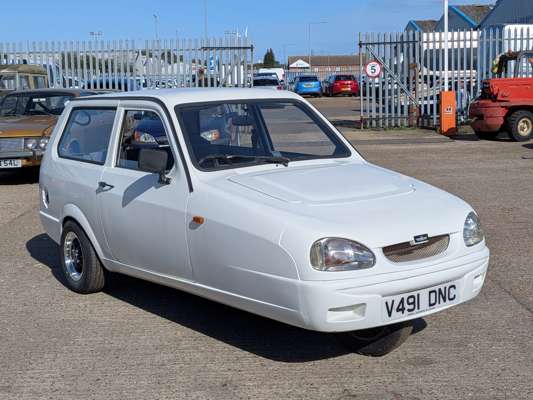 1999 RELIANT ROBIN LX